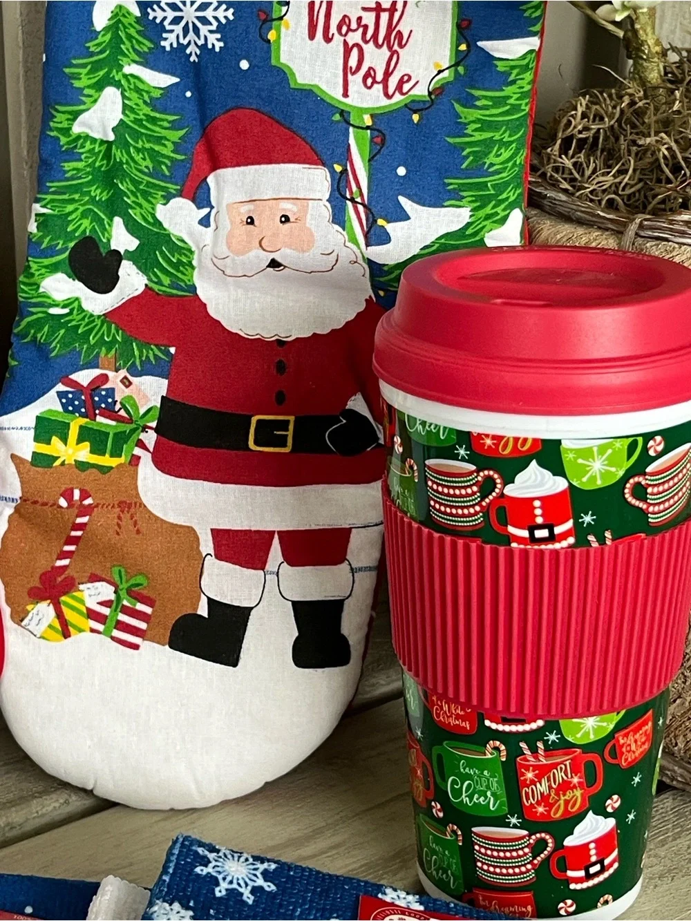 Santa Set ~ 3/kitchen towels 1-mitt & 2-Pot Holder, 1-Coffee Tumble ~ NEW